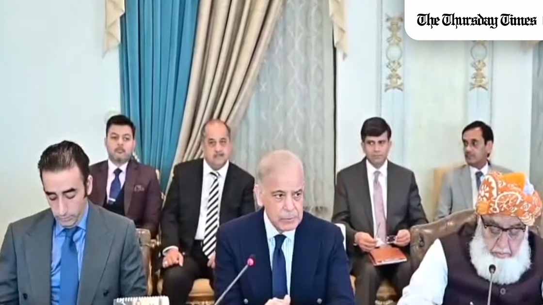 Prime Minister Shehbaz Sharif chaired a meeting of parliamentary leaders where Foreign Office officials briefed participants on Pakistan’s foreign policy after the Iran–Israel war, its de-escalation outreach in the Gulf, and ongoing security operations against the Afghan Taliban regime. — FILE