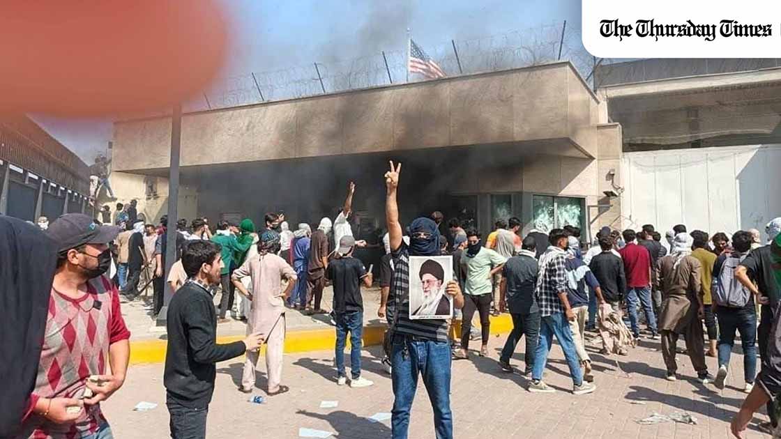 LEA sources say six people were killed and 20 injured when vandalism erupted during an otherwise peaceful protest outside the US Consulate in Karachi, prompting the government to form a high-level JIT and reiterate that peaceful protest is a constitutional right. — FILE