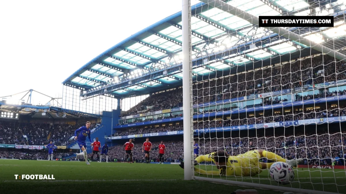 Cole Palmer scores a penalty as the Manchester United goalkeeper dives the wrong way