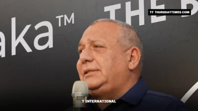 Gadi Eisenkot speaks into a microphone